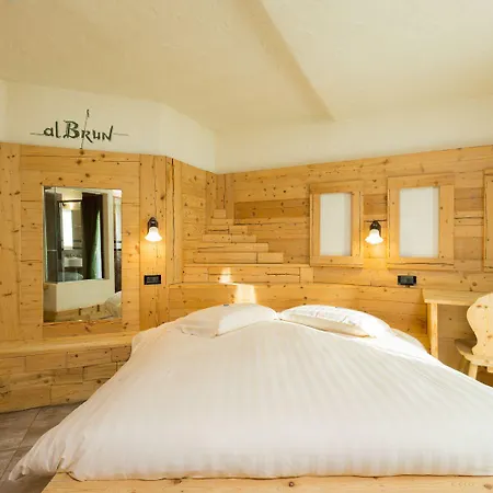 Pontiglia 3* Λιβίνιο