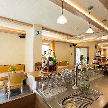 Pontiglia Λιβίνιο