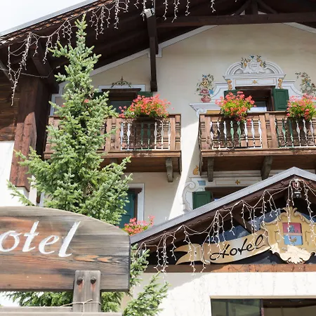 Ξενοδοχείο Pontiglia 3*