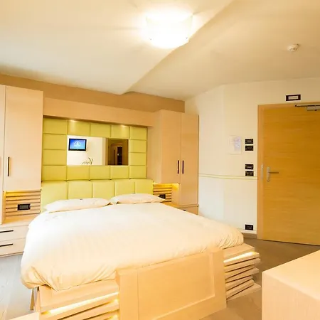 Pontiglia Hotel 3*