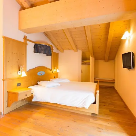 Pontiglia Hotel 3*