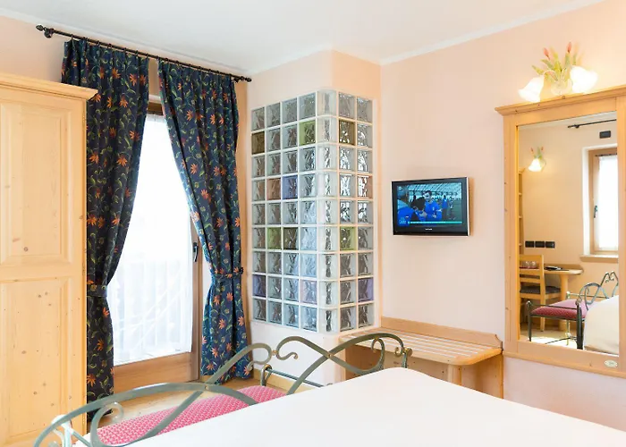 Pontiglia Hotel 3*