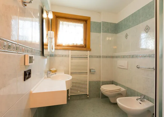 Pontiglia Hotel 3*