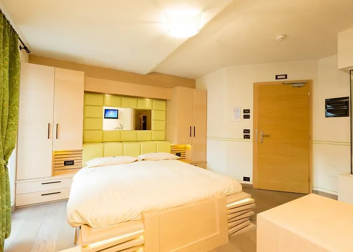 Pontiglia Hotel 3*